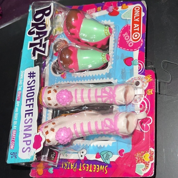 BRATZ. Shoefie snaps - Picture 4 of 4